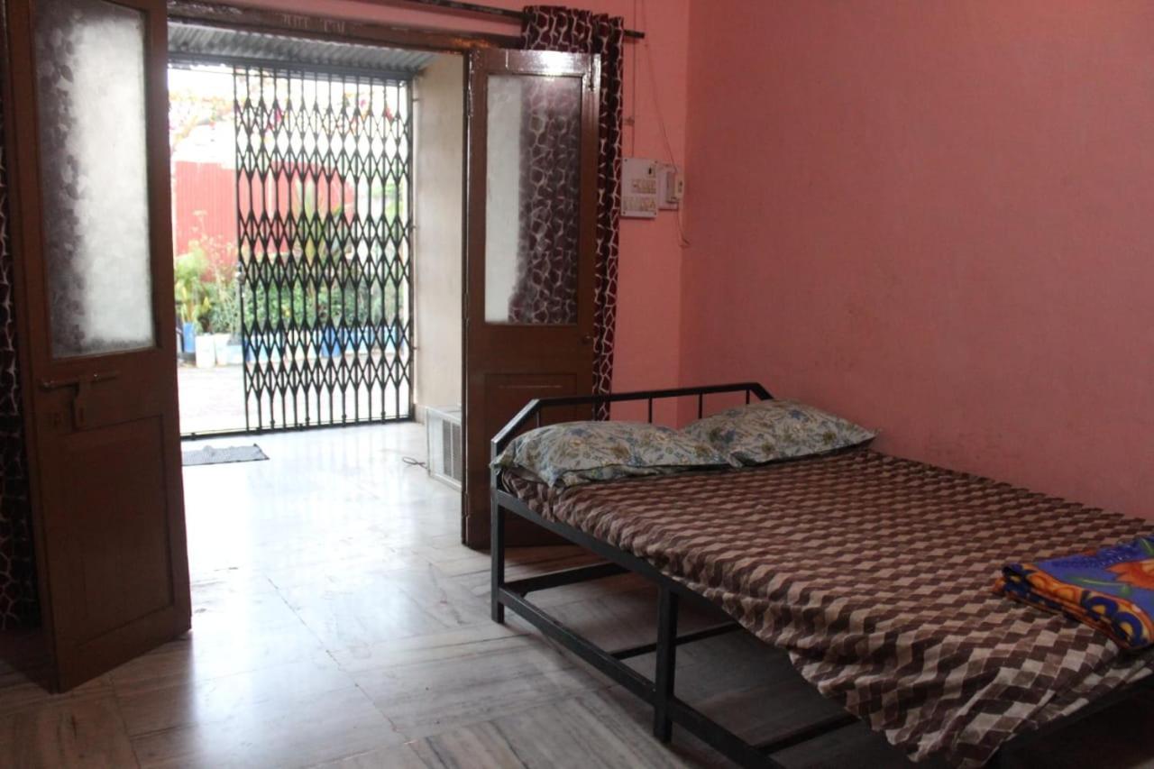 Resort Nisarg Shrushti Farmhouse *